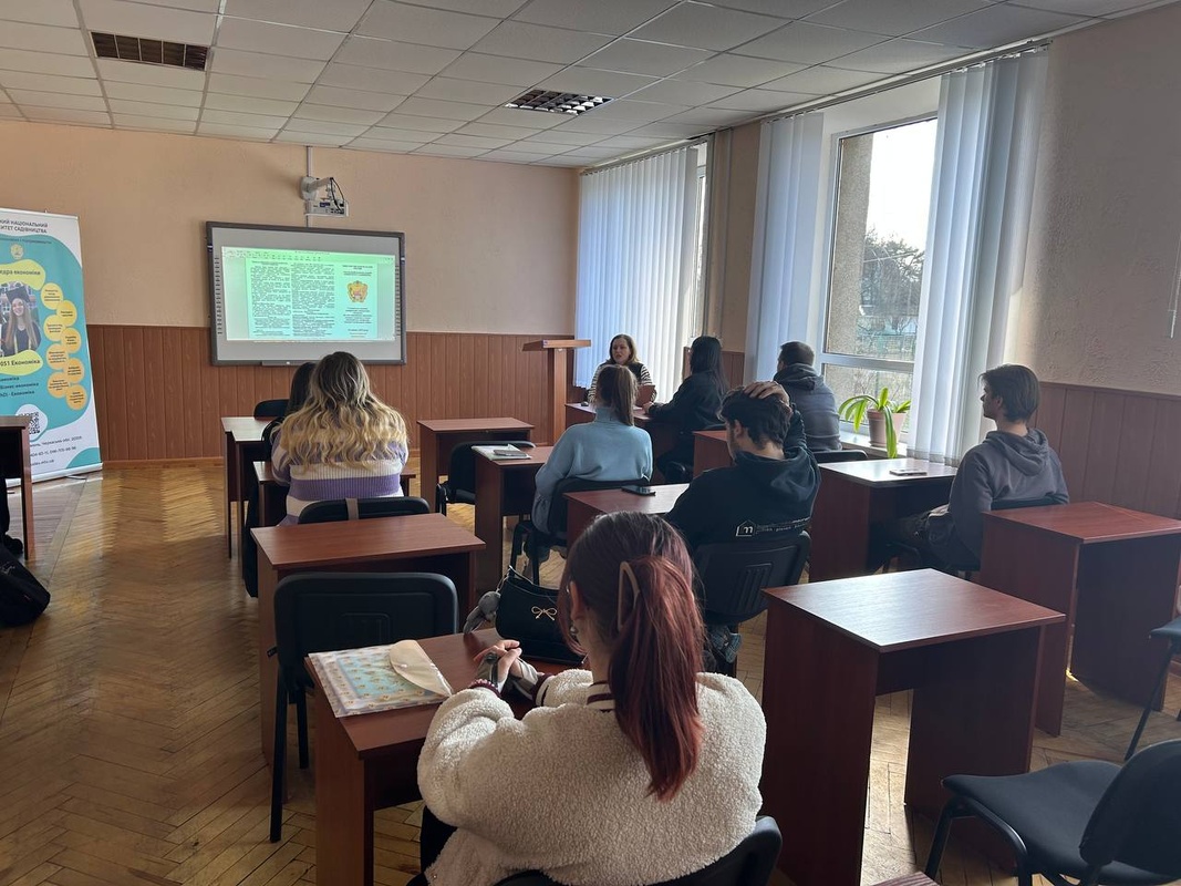 Студентам бакалаврату презентували нові можливості здобуття освіти – дистанційну форму навчання